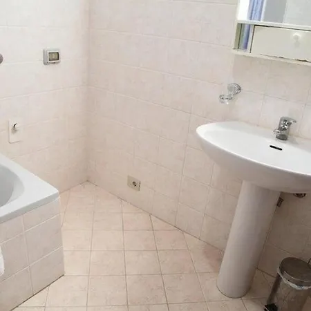Ferienwohnung Fuer 6 Personen Ca 60 Qm In Cefalu, Sizilien Nordkueste Von Sizilien - B44285 Apartment