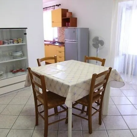 Apartment Ferienwohnung Fuer 6 Personen Ca 60 Qm In Cefalu, Sizilien Nordkueste Von Sizilien - B44285 *