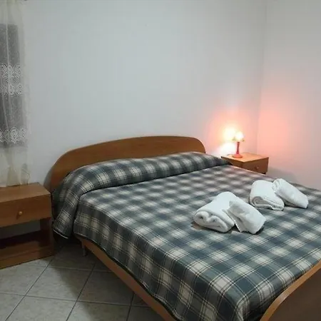 Ferienwohnung Fuer 6 Personen Ca 60 Qm In Cefalu, Sizilien Nordkueste Von Sizilien - B44285 Apartment Cefalu